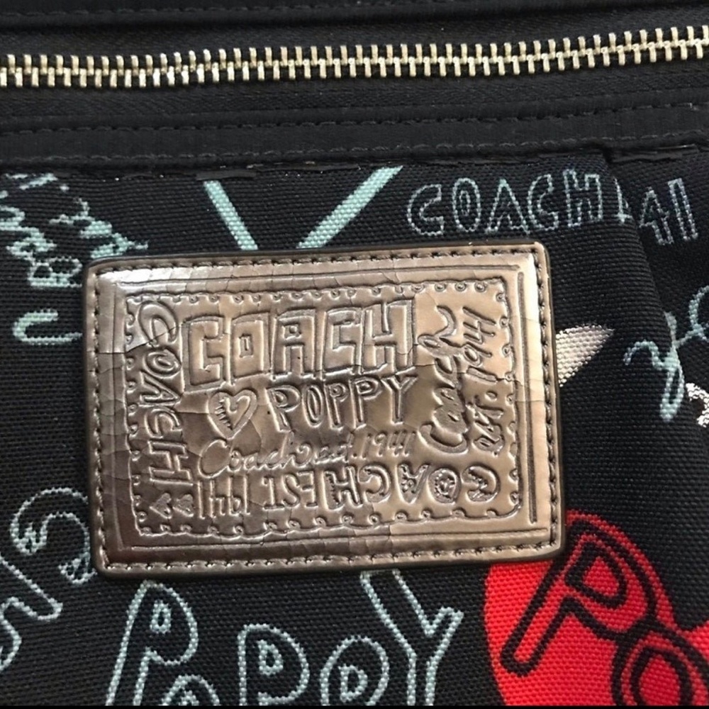 Coach poppy with hearts Glam Tote - Picture 3 of 8